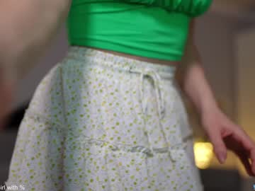 Nude cam girl _blackbee_ image #3390484