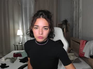 Nude cam girl ella_flare image #2493519