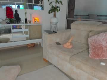Nude cam girl swt_molly image #3953190