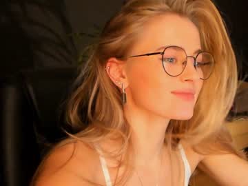 Nude cam girl linellali image #2908407
