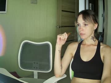 Nude cam couple meow_li image #5082407