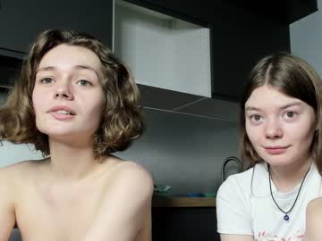 Nude cam girl mxxnsxsul image #2913359