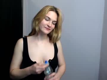Nude cam girl tara_mony image #1737653