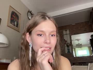 Nude cam girl bush_mia image #3967299