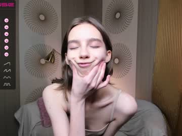 Nude cam girl happiness_call image #4617124