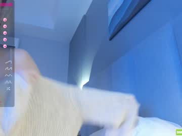 Nude cam girl hee_jin image #2534735
