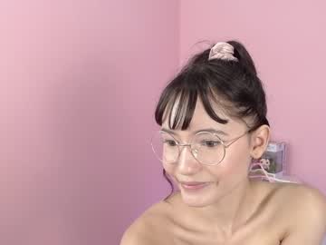 Nude cam girl little_effy18 image #1423366