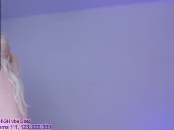 Nude cam girl sapphirealice image #2548764
