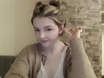 Nude cam girl lucydelovely image #3555999