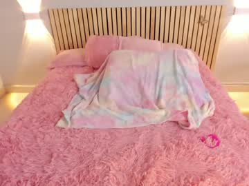 Nude cam girl little_effy18 image #4391798