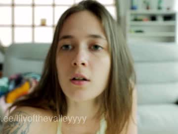Nude cam girl lilyofthevalleyyyy image #5046121