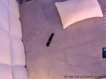 Nude cam girl aerri_lee image #2601371