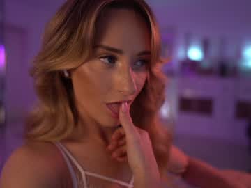 Nude cam girl hannahjames710 image #4531014