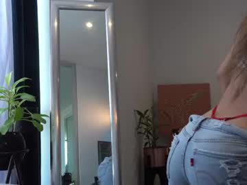 Nude cam girl beyllove_d image #4939577