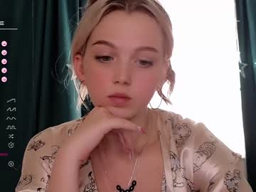 Nude cam girl small_blondee image #5205758
