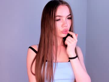 joanstrickland nude girls camming