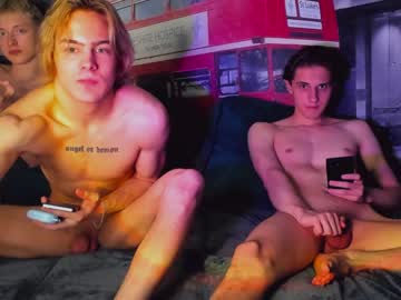 Nude cam man theo_huyovo image #5321428