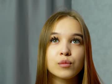 Nude cam girl yeepshyy image #6866141