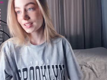 Nude cam girl kateharrise image #4553709