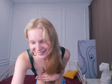 Nude cam girl jenny_ames image #2363373