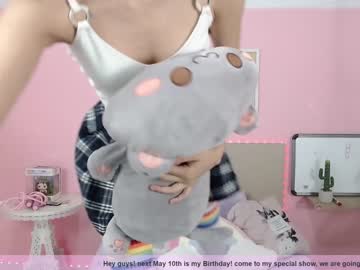 Nude cam girl little_effy18 image #1689130