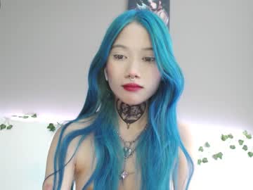 Nude cam girl le_chan image #1931731