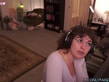 Nude cam girl evelynpiers image #4521766