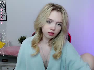 Nude cam girl small_blondee image #3811688