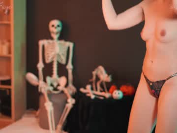Nude cam girl tempting_tigress image #376061