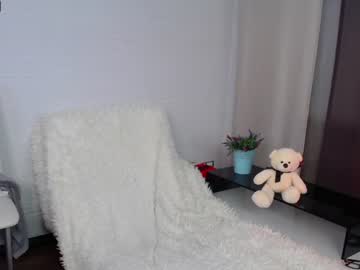 Nude cam girl yana_squrel_22 image #3851382