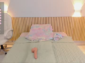 Nude cam girl little_effy18 image #5746278