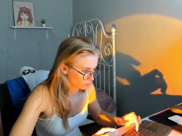 Nude cam girl linellali image #2447532