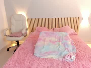 Nude cam girl little_effy18 image #4283703