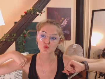 Nude cam girl abi_i image #2448727