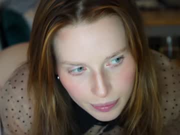 Nude cam girl ellaa91 image #3122291