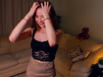 Nude cam girl udelefarro image #6844284