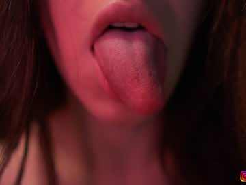 Nude cam girl lucie_beltran image #4671393