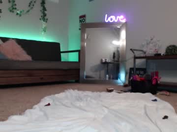 Nude cam girl skyewatson image #3835178