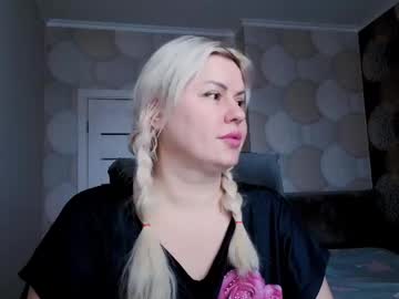 natussika nude girls camming