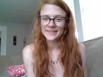 Nude cam couple lil_red_strawberry image #6927982