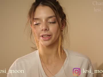Nude cam girl lesi_moon image #5655201