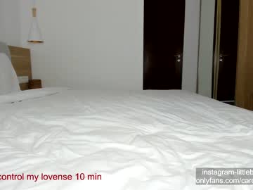 Nude cam girl carolinaherera image #2640533