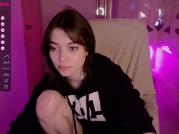 Nude cam girl lily_ewing image #4189653