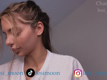 Nude cam girl lesi_moon image #6173079