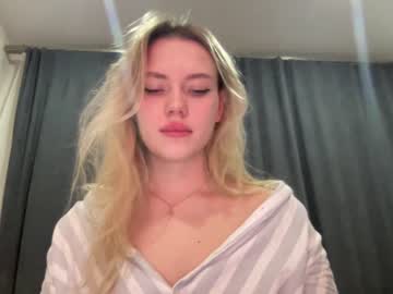 Nude cam girl angel_from_sky image #273647