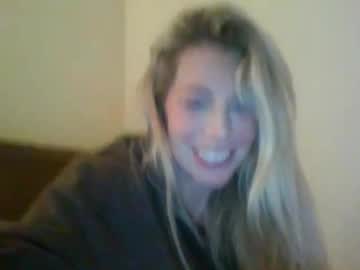 Nude cam girl miichx00o image #7011481