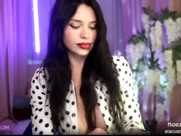 Nude cam girl lucieoude_ image #406119