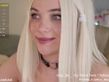 Nude cam girl mia_milagros image #3112807