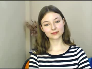 Nude cam girl vivien_leight image #3833094