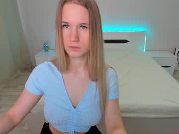 Nude cam girl yana_squrel_22 image #1504429